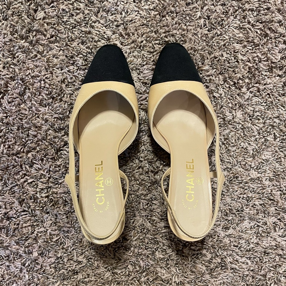 CHANEL classic slingback 100% authentic! EUC